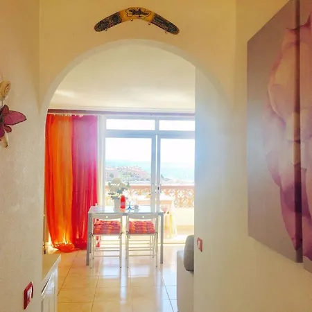 Flamingo Apartment *